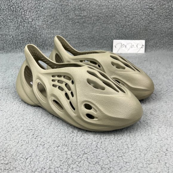 Yeezy Foam Runner Mens 10 Shoes Beige Stone Salt Adidas RNR